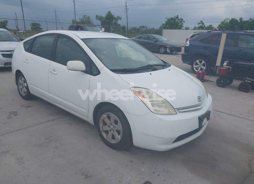 2005 Toyota Prius (VIN JTDKB20U453009985) main photo