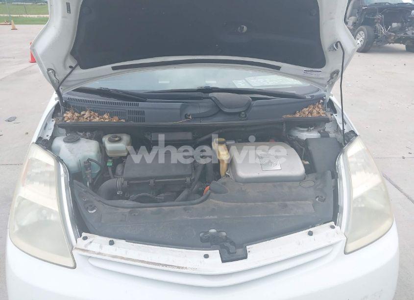 Photo 10 of 2005 Toyota Prius (VIN JTDKB20U453009985)