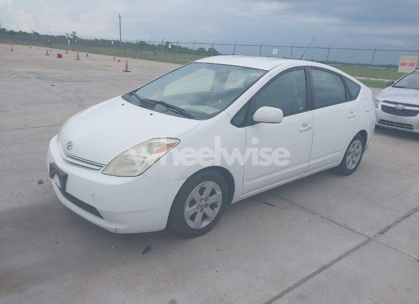 Photo 2 of 2005 Toyota Prius (VIN JTDKB20U453009985)