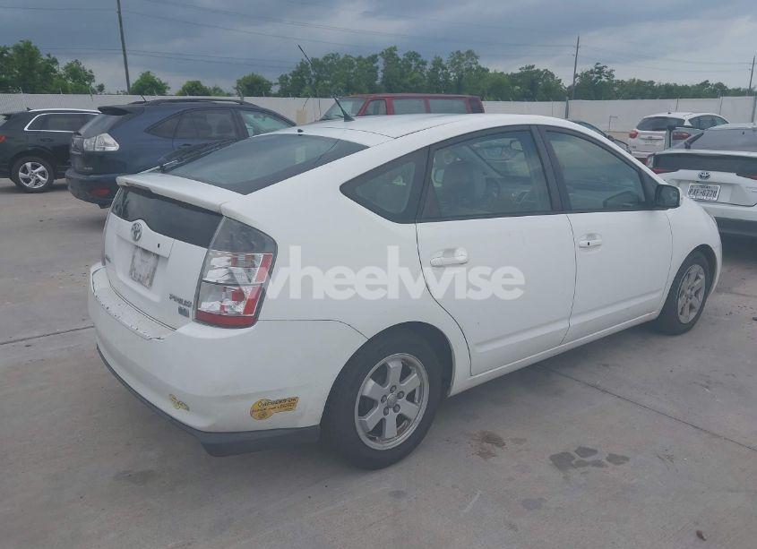 Photo 4 of 2005 Toyota Prius (VIN JTDKB20U453009985)