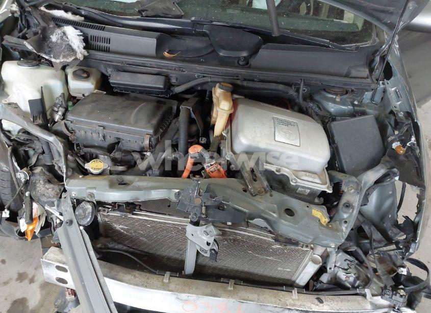 Photo 10 of 2005 Toyota Prius (VIN JTDKB20U453123405)