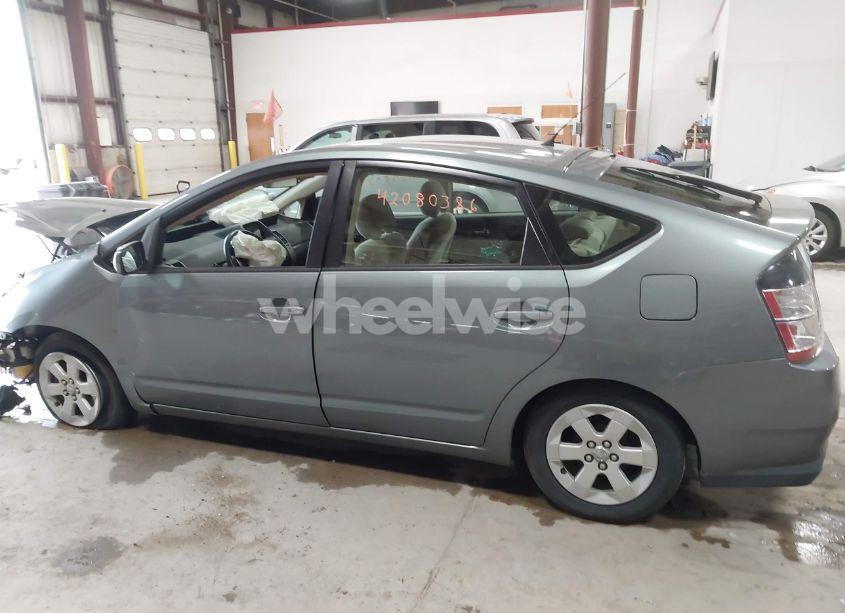 Photo 15 of 2005 Toyota Prius (VIN JTDKB20U453123405)