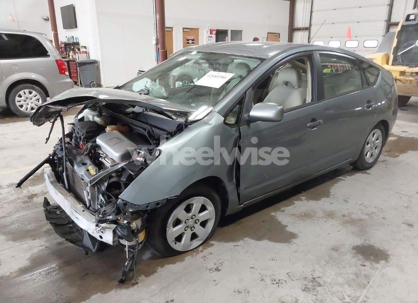 Photo 2 of 2005 Toyota Prius (VIN JTDKB20U453123405)