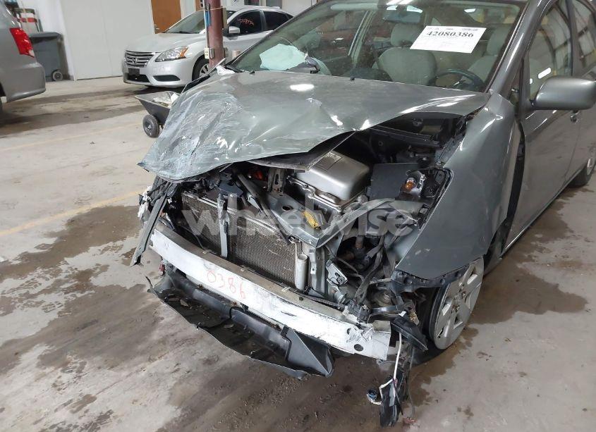 Photo 6 of 2005 Toyota Prius (VIN JTDKB20U453123405)