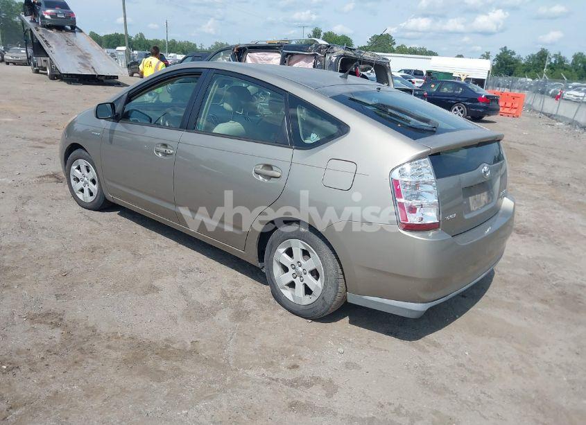 Photo 3 of 2006 Toyota Prius (VIN JTDKB20U467500387)