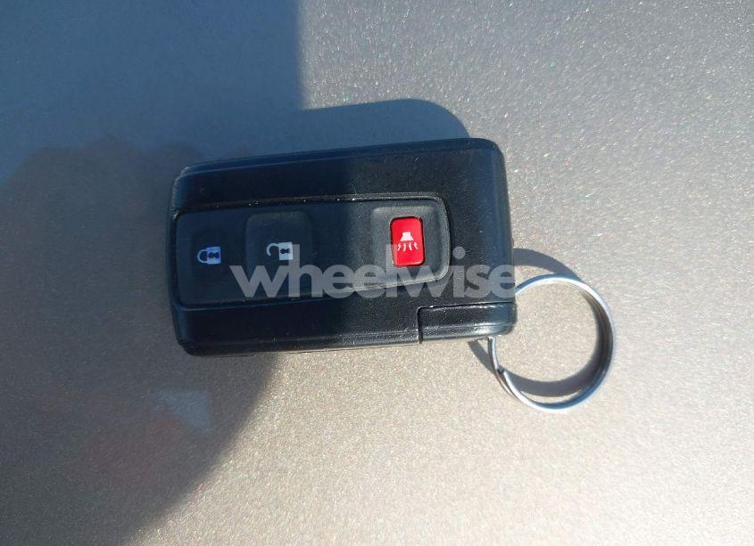 Photo 11 of 2007 Toyota Prius (VIN JTDKB20U477612852)