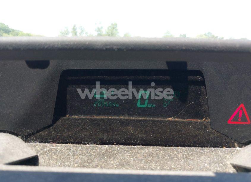 Photo 7 of 2004 Toyota Prius (VIN JTDKB20U540004309)