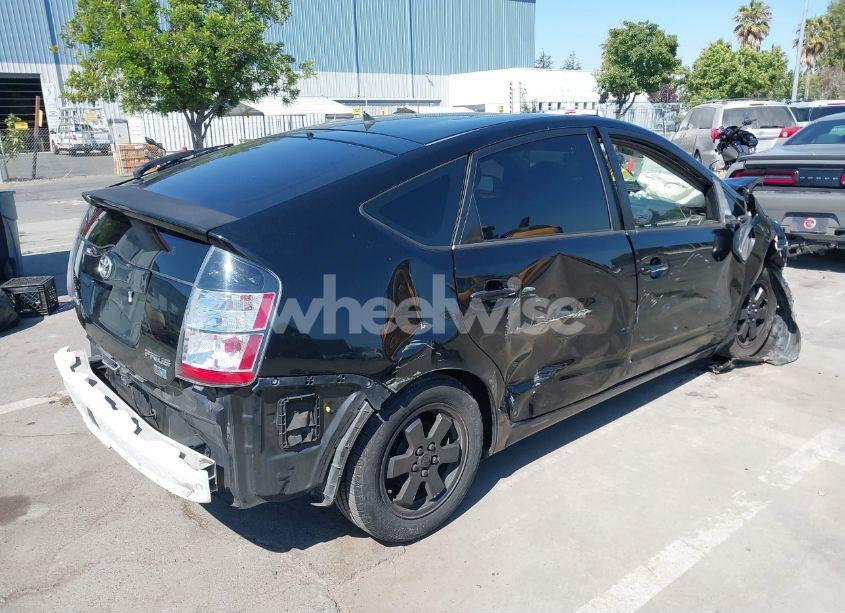 Photo 4 of 2004 Toyota Prius (VIN JTDKB20U540052764)