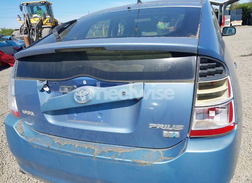 Photo 6 of 2004 Toyota Prius (VIN JTDKB20U540109710)