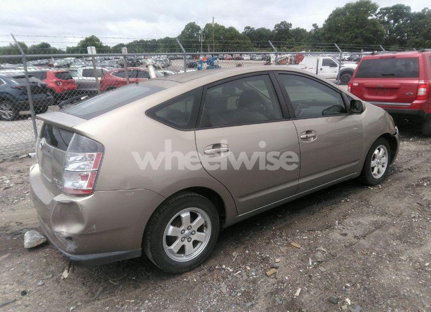 Photo 4 of 2005 Toyota Prius (VIN JTDKB20U550124452)