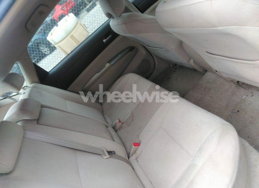 Photo 8 of 2005 Toyota Prius (VIN JTDKB20U550124452)