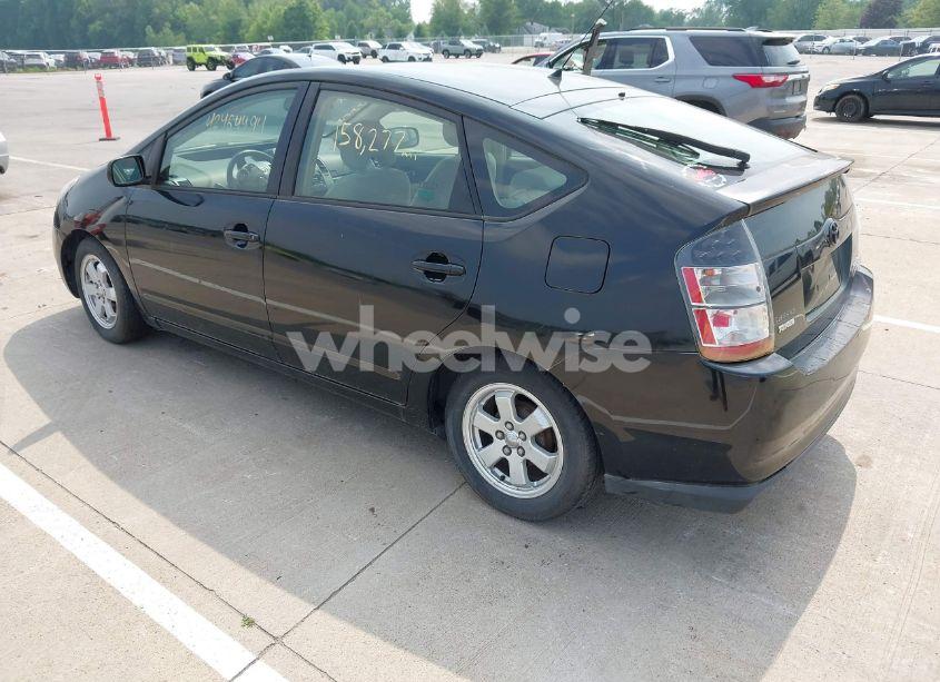 Photo 3 of 2005 Toyota Prius (VIN JTDKB20U553051310)