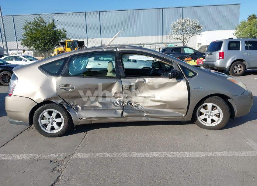 Photo 14 of 2005 Toyota Prius (VIN JTDKB20U553116754)