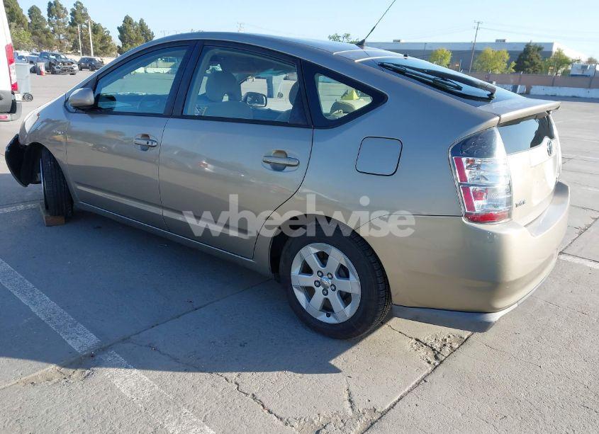 Photo 3 of 2005 Toyota Prius (VIN JTDKB20U553116754)