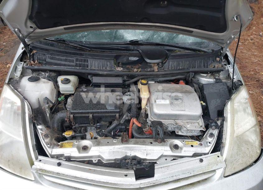 Photo 10 of 2005 Toyota Prius (VIN JTDKB20U557032555)