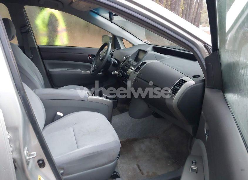 Photo 5 of 2005 Toyota Prius (VIN JTDKB20U557032555)