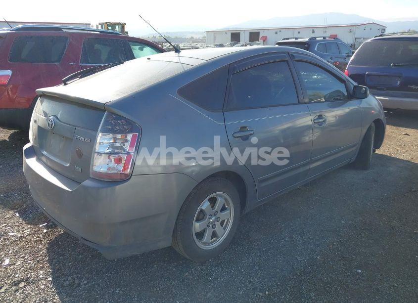 Photo 4 of 2004 Toyota Prius (VIN JTDKB20U640038596)