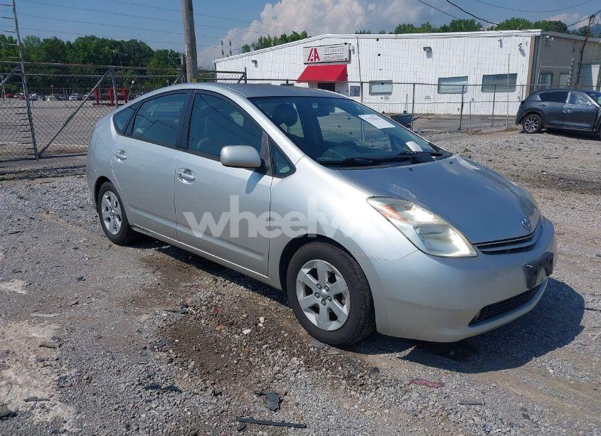 2005 Toyota Prius (VIN JTDKB20U653074577) main photo