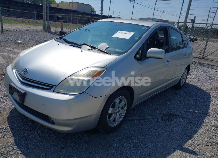 Photo 2 of 2005 Toyota Prius (VIN JTDKB20U653074577)