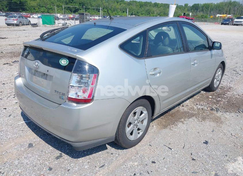 Photo 4 of 2005 Toyota Prius (VIN JTDKB20U653074577)