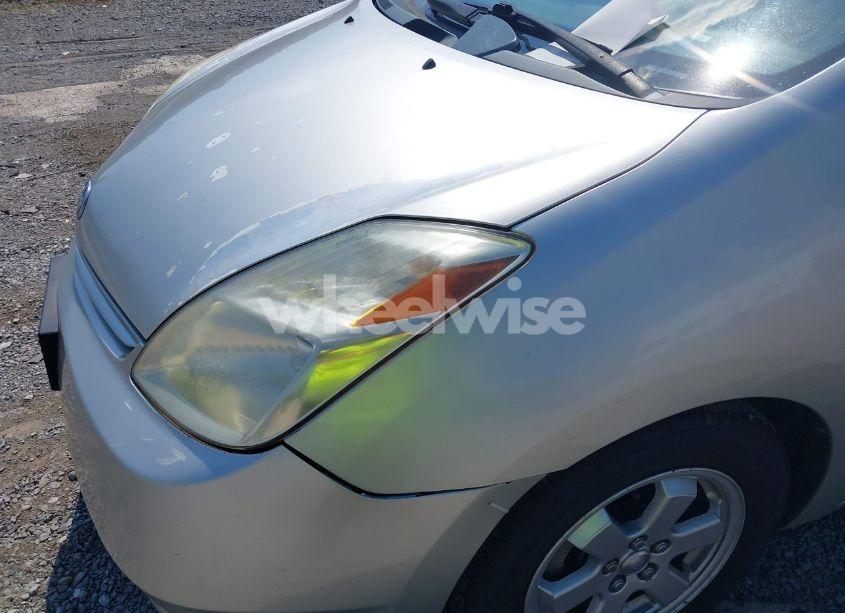 Photo 6 of 2005 Toyota Prius (VIN JTDKB20U653074577)