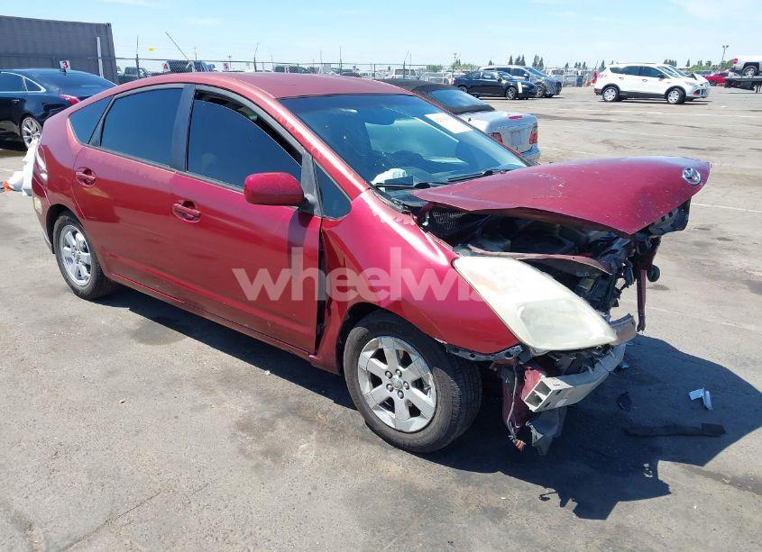 2005 Toyota Prius (VIN JTDKB20U653085689) main photo
