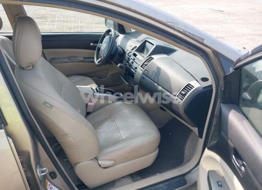 Photo 5 of 2005 Toyota Prius (VIN JTDKB20U653102295)