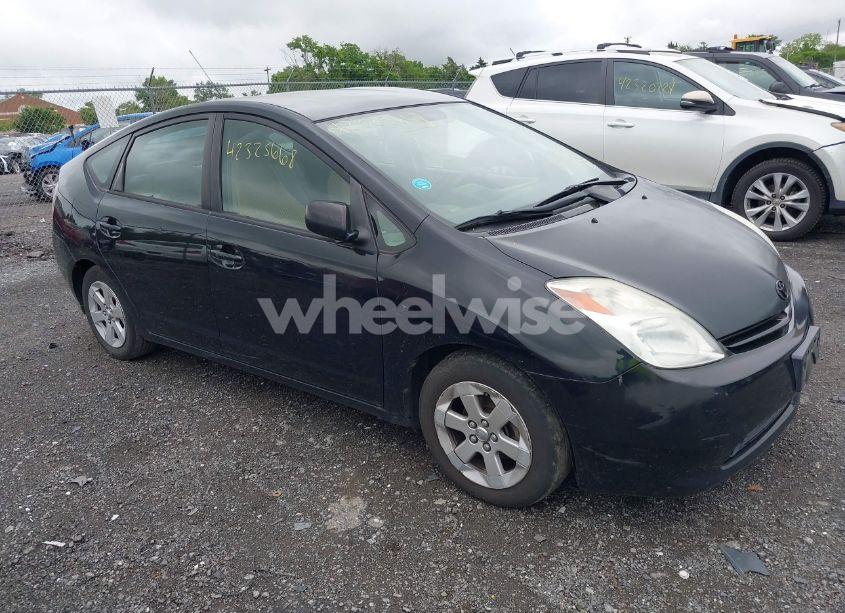 2005 Toyota Prius (VIN JTDKB20U653111126) main photo