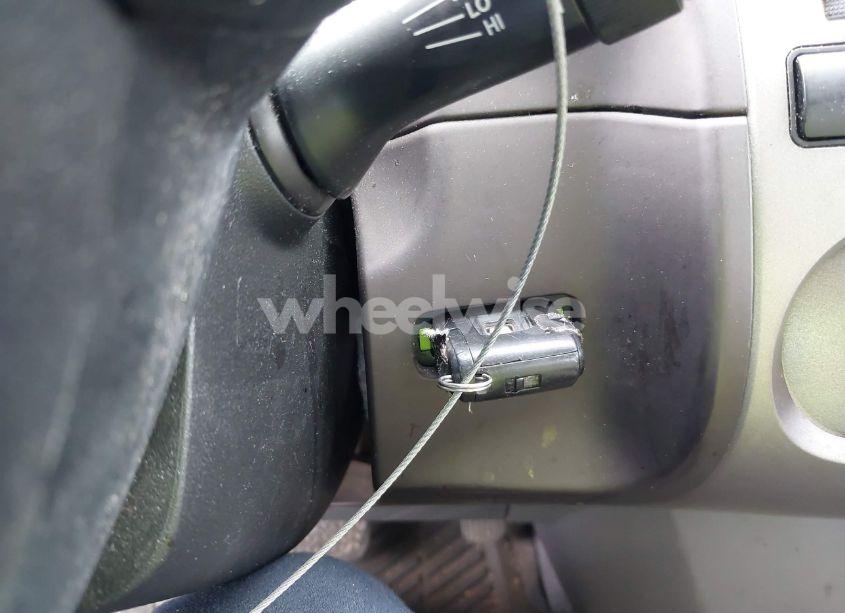 Photo 11 of 2005 Toyota Prius (VIN JTDKB20U653111126)