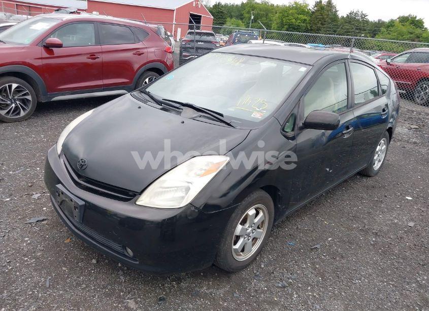 Photo 2 of 2005 Toyota Prius (VIN JTDKB20U653111126)
