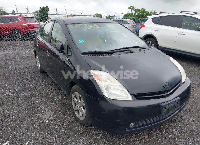 Photo 6 of 2005 Toyota Prius (VIN JTDKB20U653111126)