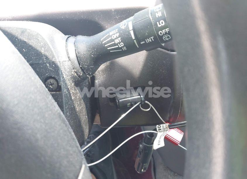 Photo 11 of 2005 Toyota Prius (VIN JTDKB20U657012346)