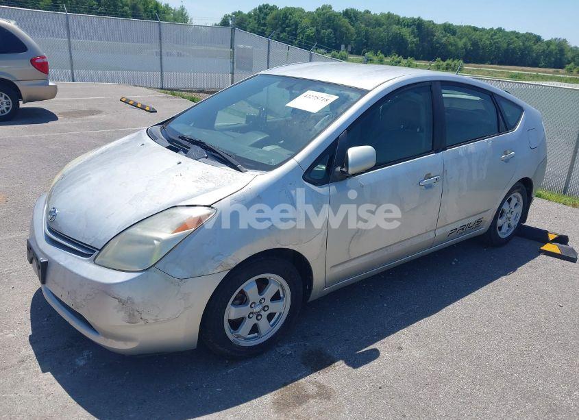 Photo 2 of 2005 Toyota Prius (VIN JTDKB20U657012346)