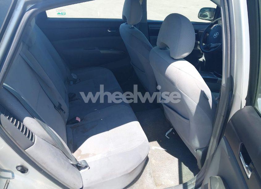 Photo 8 of 2005 Toyota Prius (VIN JTDKB20U657012346)