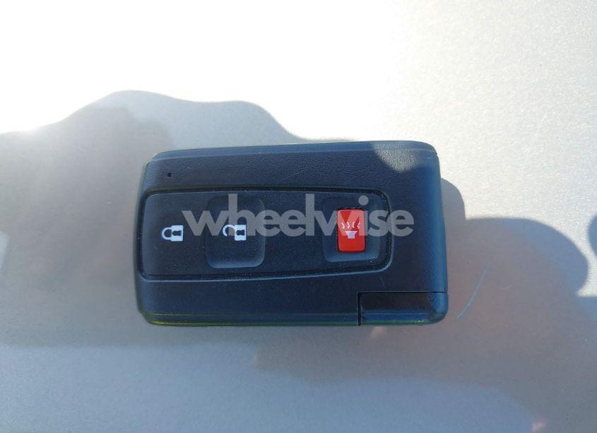 Photo 11 of 2006 Toyota Prius (VIN JTDKB20U667508961)