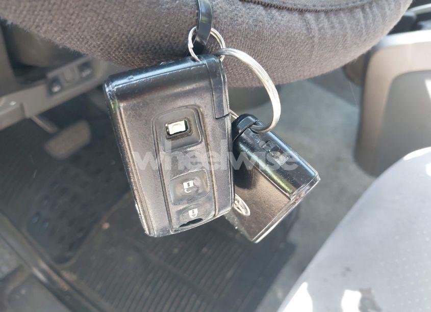 Photo 11 of 2006 Toyota Prius (VIN JTDKB20U667543175)