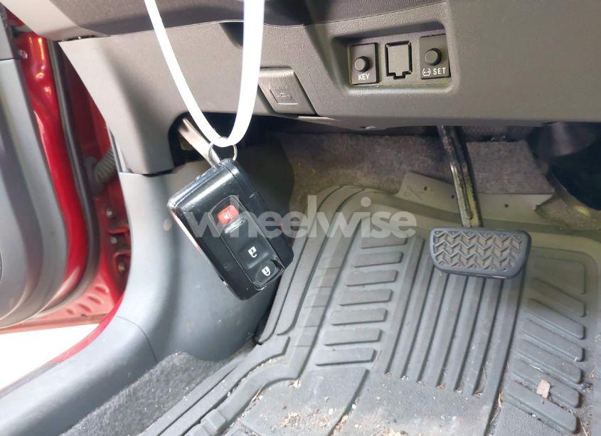 Photo 11 of 2008 Toyota Prius (VIN JTDKB20U687737000)