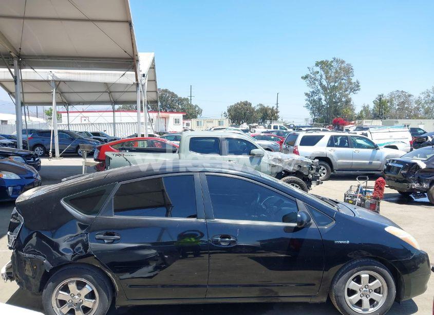 Photo 14 of 2005 Toyota Prius (VIN JTDKB20U753010869)