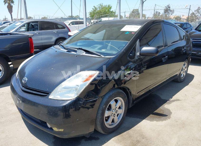 Photo 2 of 2005 Toyota Prius (VIN JTDKB20U753010869)