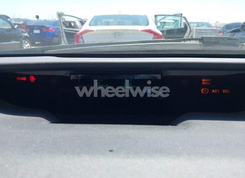 Photo 7 of 2005 Toyota Prius (VIN JTDKB20U753010869)