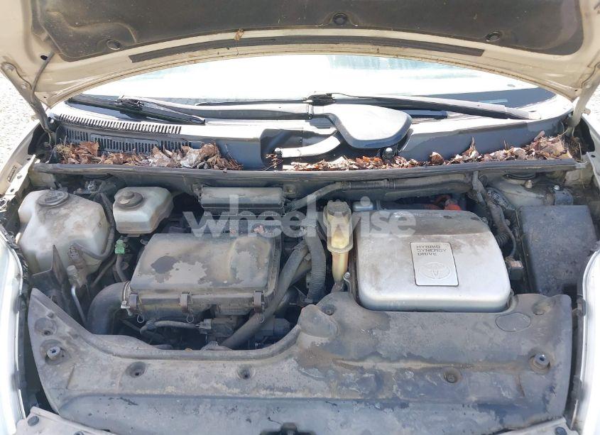 Photo 10 of 2005 Toyota Prius (VIN JTDKB20U753062857)