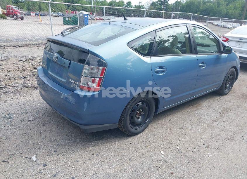 Photo 4 of 2005 Toyota Prius (VIN JTDKB20U753090769)