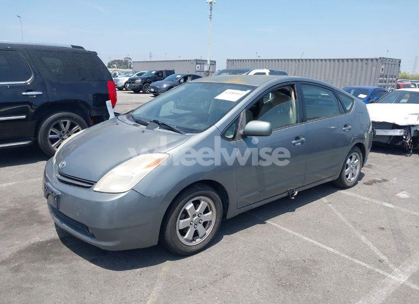 Photo 2 of 2005 Toyota Prius (VIN JTDKB20U753100376)