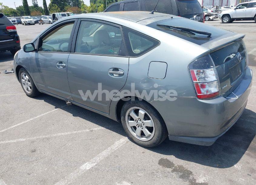 Photo 3 of 2005 Toyota Prius (VIN JTDKB20U753100376)