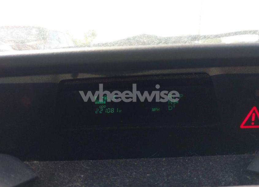 Photo 7 of 2005 Toyota Prius (VIN JTDKB20U757041029)