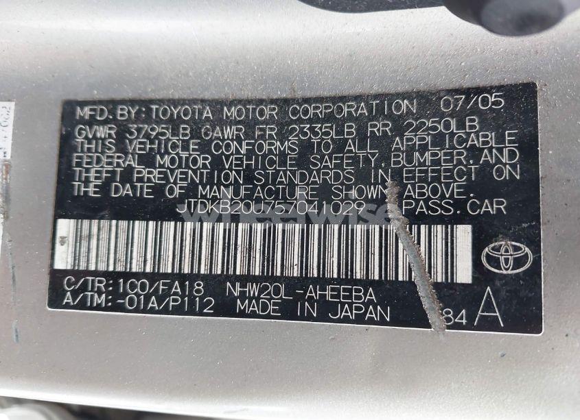 Photo 9 of 2005 Toyota Prius (VIN JTDKB20U757041029)