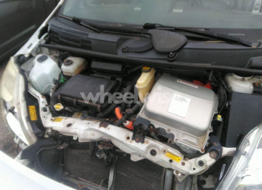 Photo 10 of 2004 Toyota Prius (VIN JTDKB20U840059692)