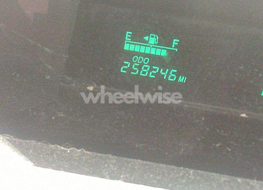 Photo 7 of 2004 Toyota Prius (VIN JTDKB20U840059692)