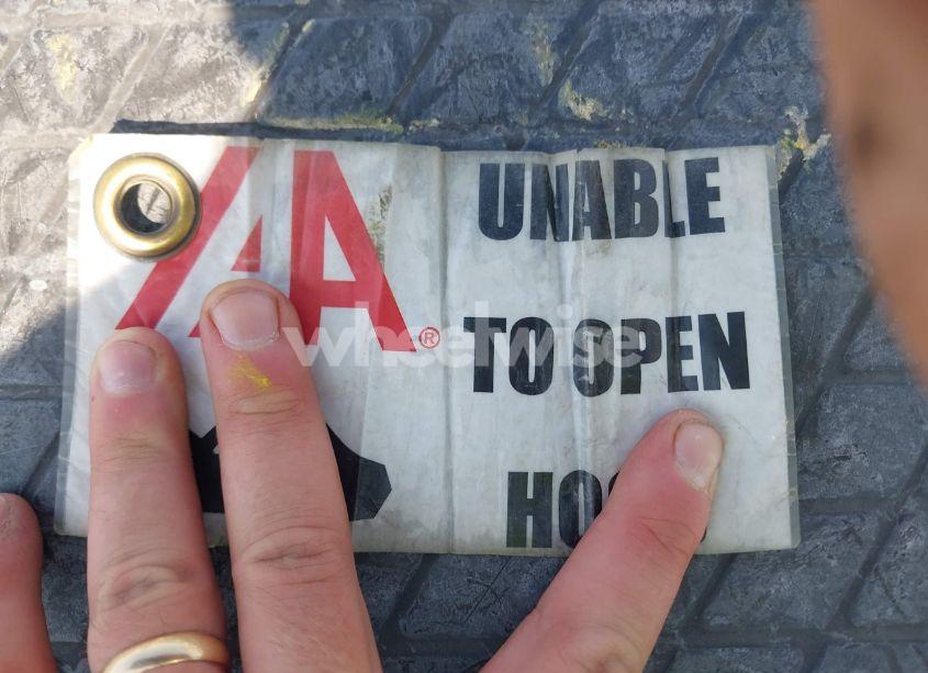 Photo 10 of 2004 Toyota Prius (VIN JTDKB20U840089095)