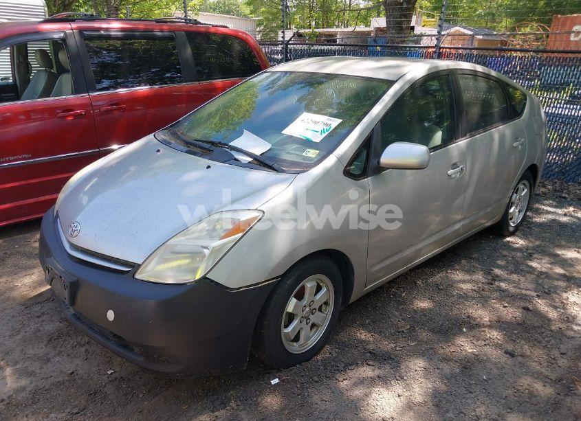 Photo 2 of 2004 Toyota Prius (VIN JTDKB20U840113816)